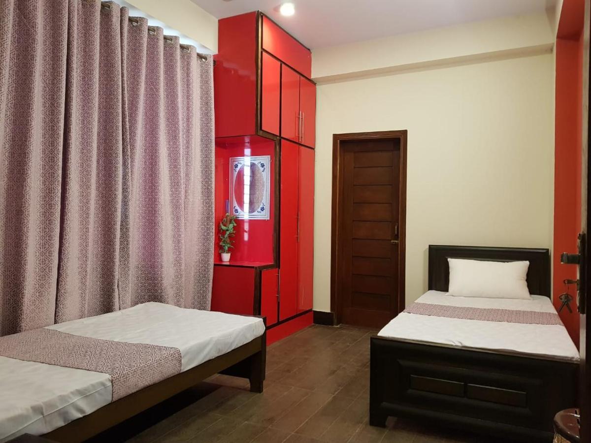 Republika Urban Apartment Аботабад Екстериор снимка