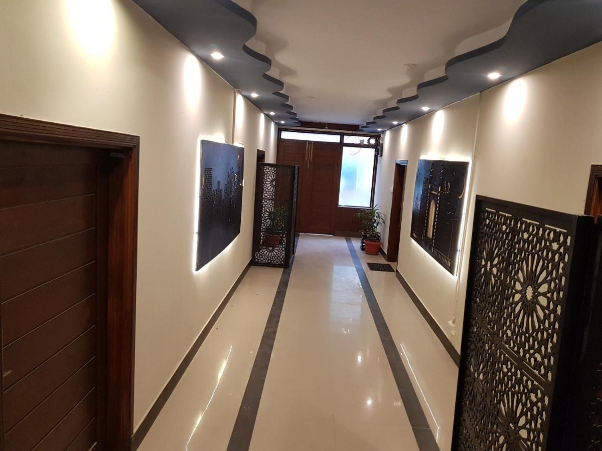 Republika Urban Apartment Аботабад Екстериор снимка