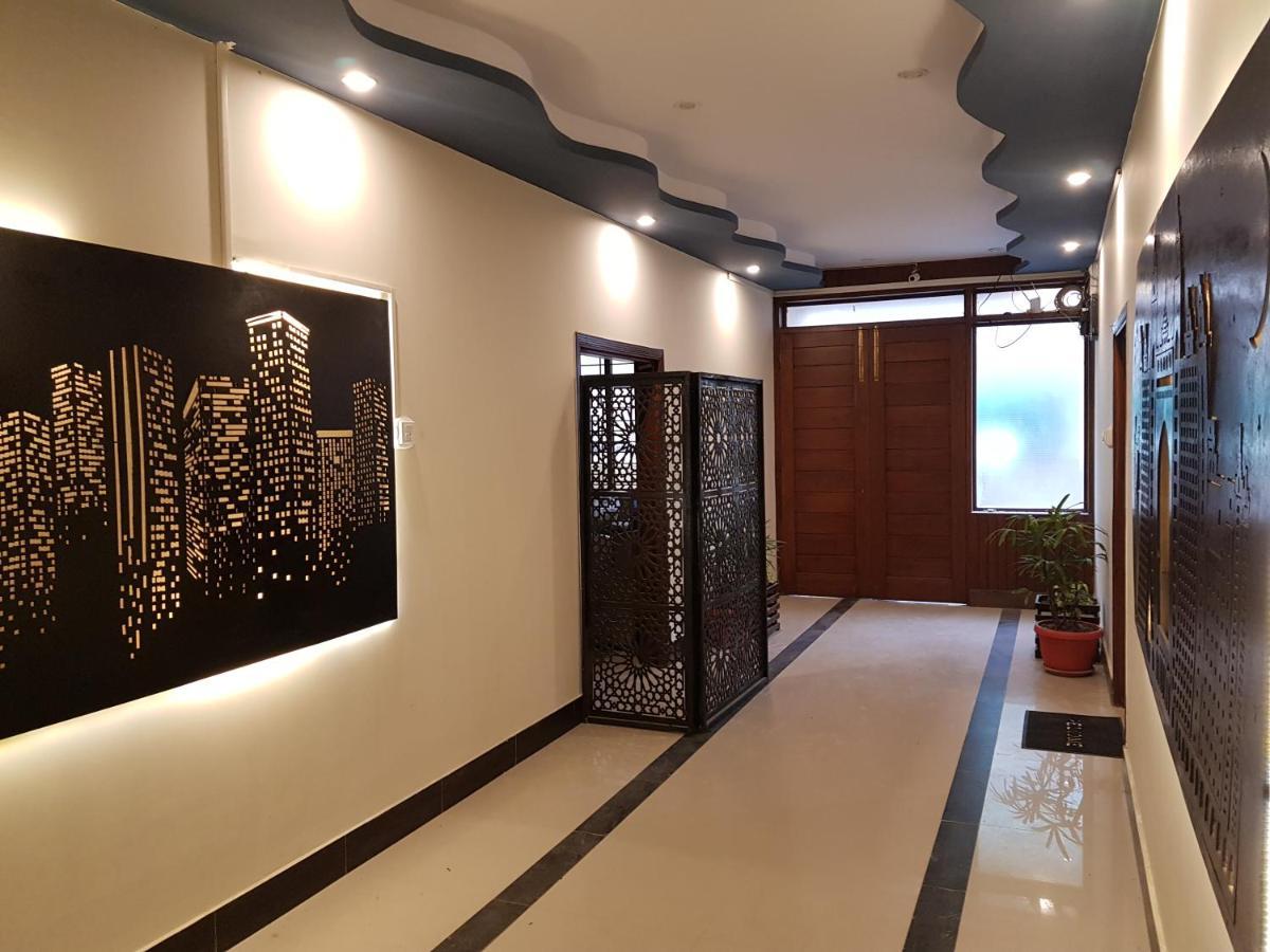 Republika Urban Apartment Аботабад Екстериор снимка